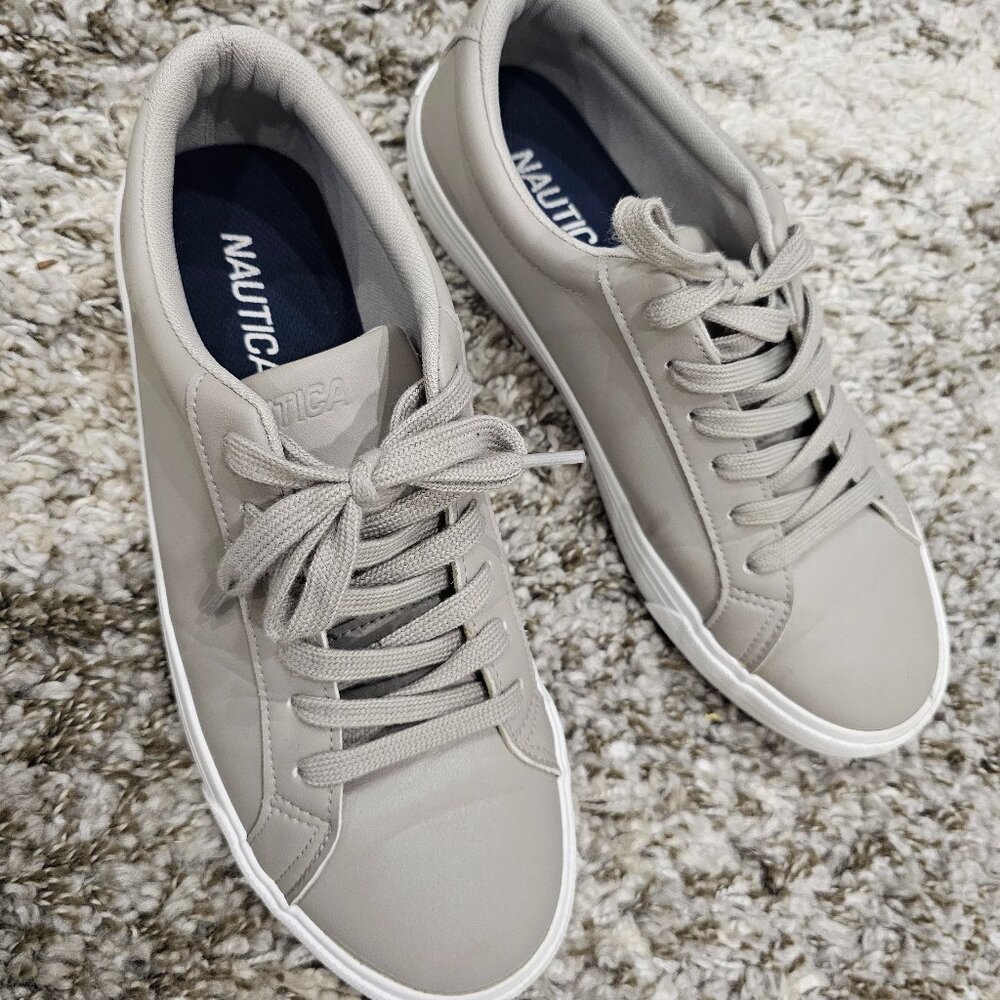 Nautica “Houston” Gray Lace-Up Low Top Sneakers | Men’s 11 (EU 44)